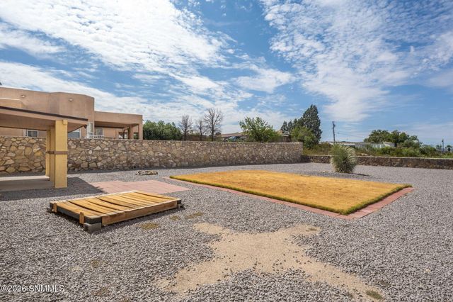 2417 Bugatti Drive, Las Cruces, NM 88001