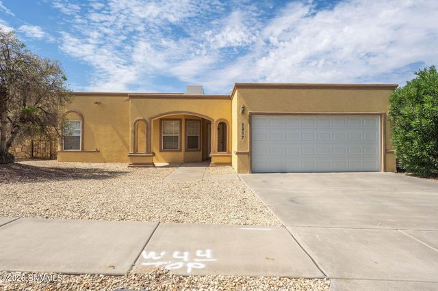 2417 Bugatti Drive, Las Cruces, NM 88001