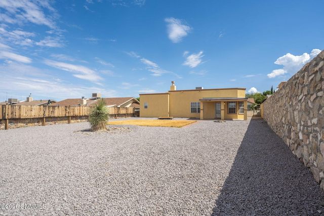 2417 Bugatti Drive, Las Cruces, NM 88001
