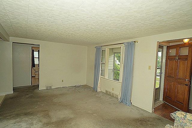 220 Homewood Avenue, Tonawanda, NY 14217