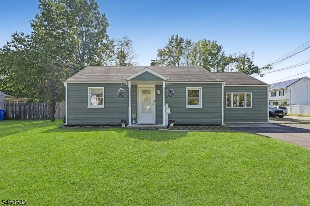 143 Snowhill St, Spotswood Boro, NJ 08884 — photo 2