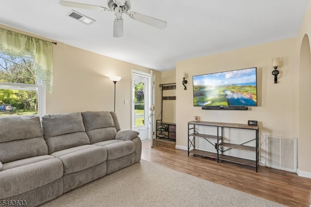 143 Snowhill St, Spotswood Boro, NJ 08884 — photo 5