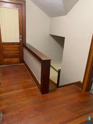 402 E 7th St Street, Dell Rapids, SD 57022