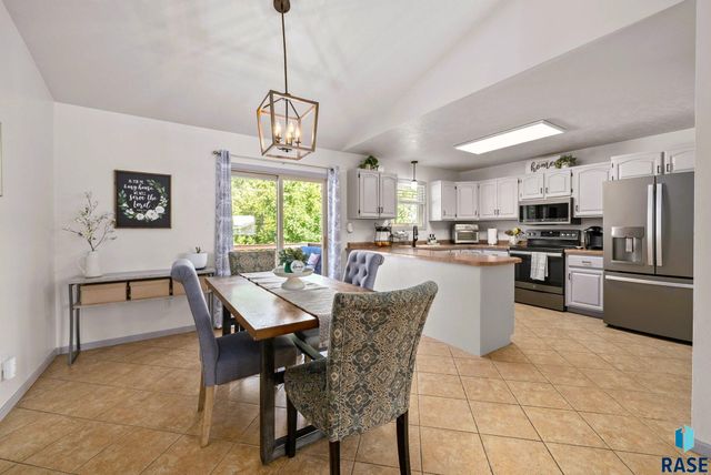 510 S Mary Dr, Tea, SD 57064