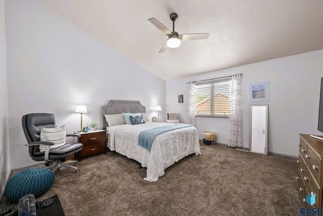 510 S Mary Dr, Tea, SD 57064