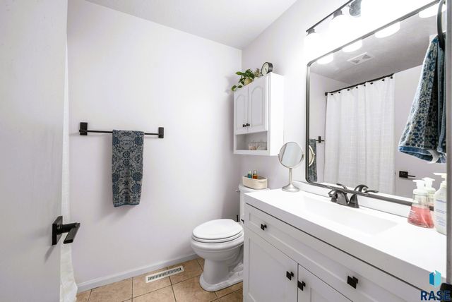 510 S Mary Dr, Tea, SD 57064