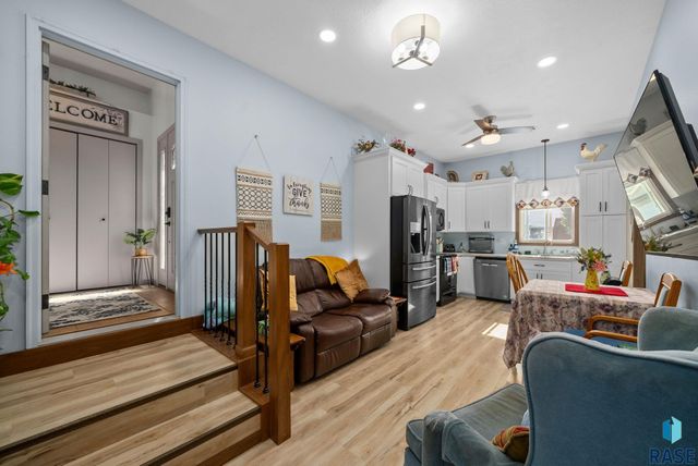 510 S Mary Dr, Tea, SD 57064