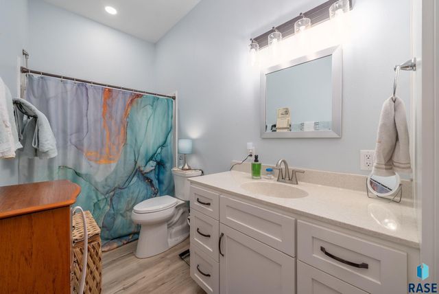 510 S Mary Dr, Tea, SD 57064