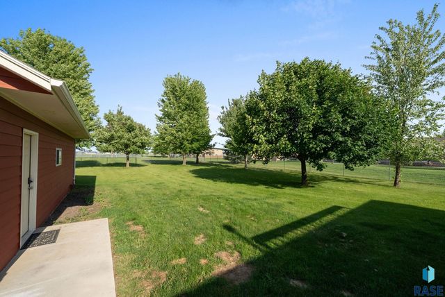 510 S Mary Dr, Tea, SD 57064