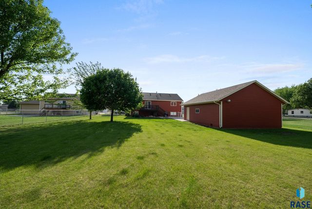 510 S Mary Dr, Tea, SD 57064