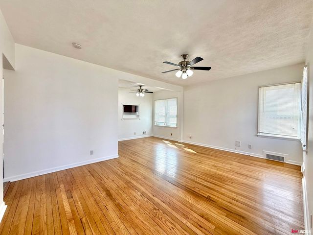 2920 S 11th Street, Lincoln, NE 68502