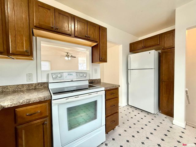 2920 S 11th Street, Lincoln, NE 68502