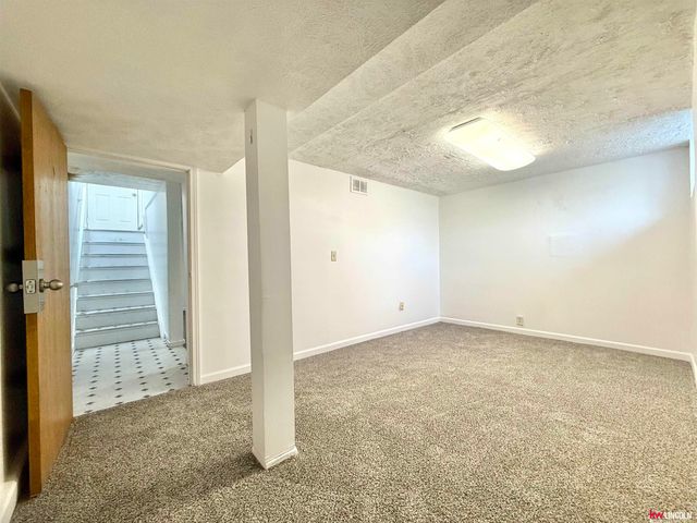 2920 S 11th Street, Lincoln, NE 68502