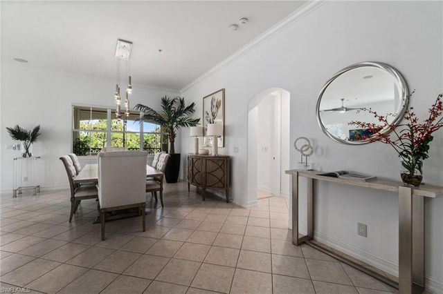 2842 Tiburon BLVD E 103, Naples, FL 34109