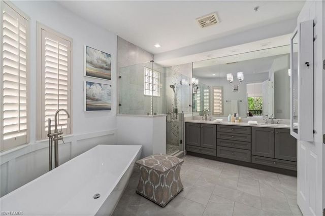 2842 Tiburon BLVD E 103, Naples, FL 34109