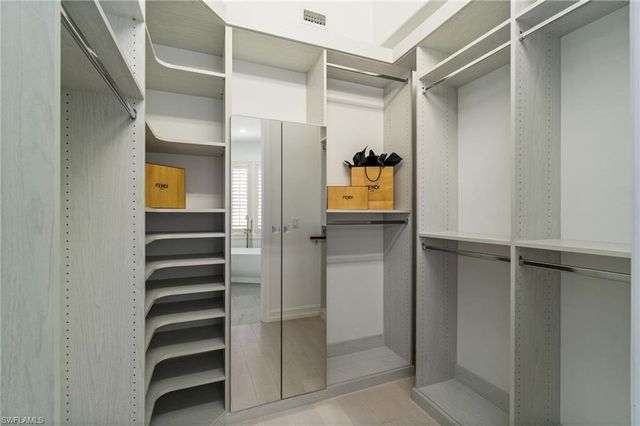 2842 Tiburon BLVD E 103, Naples, FL 34109