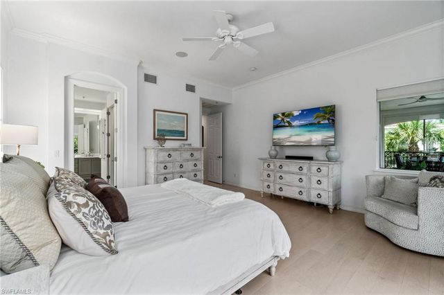 2842 Tiburon BLVD E 103, Naples, FL 34109