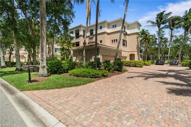 2842 Tiburon BLVD E 103, Naples, FL 34109