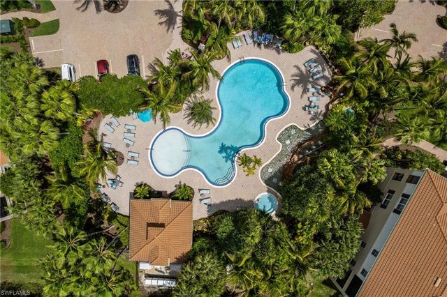 2842 Tiburon BLVD E 103, Naples, FL 34109