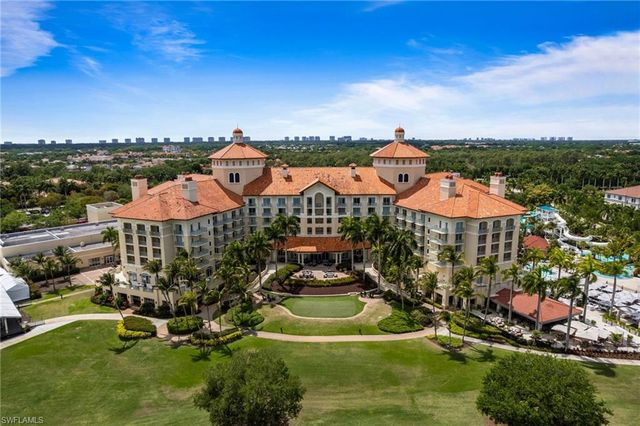 2842 Tiburon BLVD E 103, Naples, FL 34109