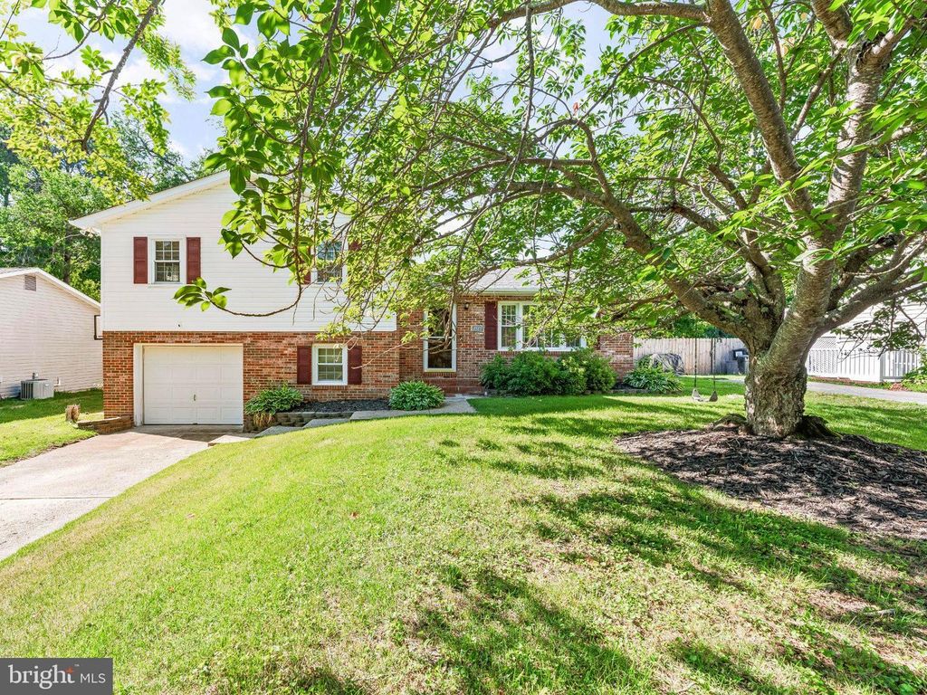 1543 AVENUE B ST, St Leonard, MD 20685