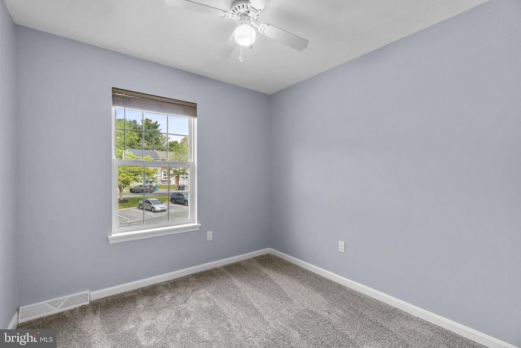 Image 15 of property listing at 6349 JACOBS CT, Eldersburg, MD 21784