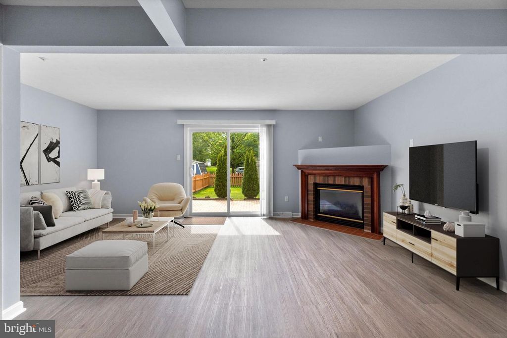 Image 2 of property listing at 6349 JACOBS CT, Eldersburg, MD 21784