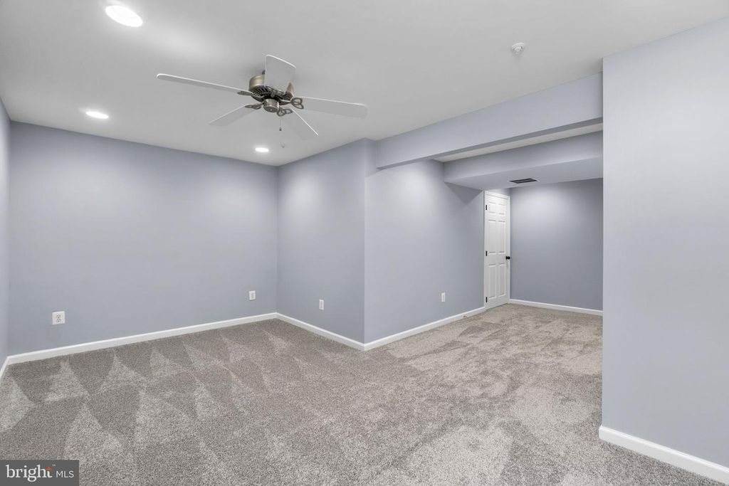 Image 23 of property listing at 6349 JACOBS CT, Eldersburg, MD 21784