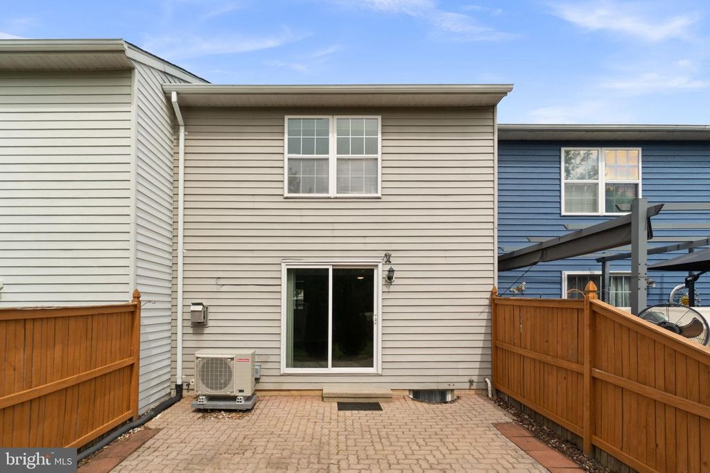 Image 27 of property listing at 6349 JACOBS CT, Eldersburg, MD 21784