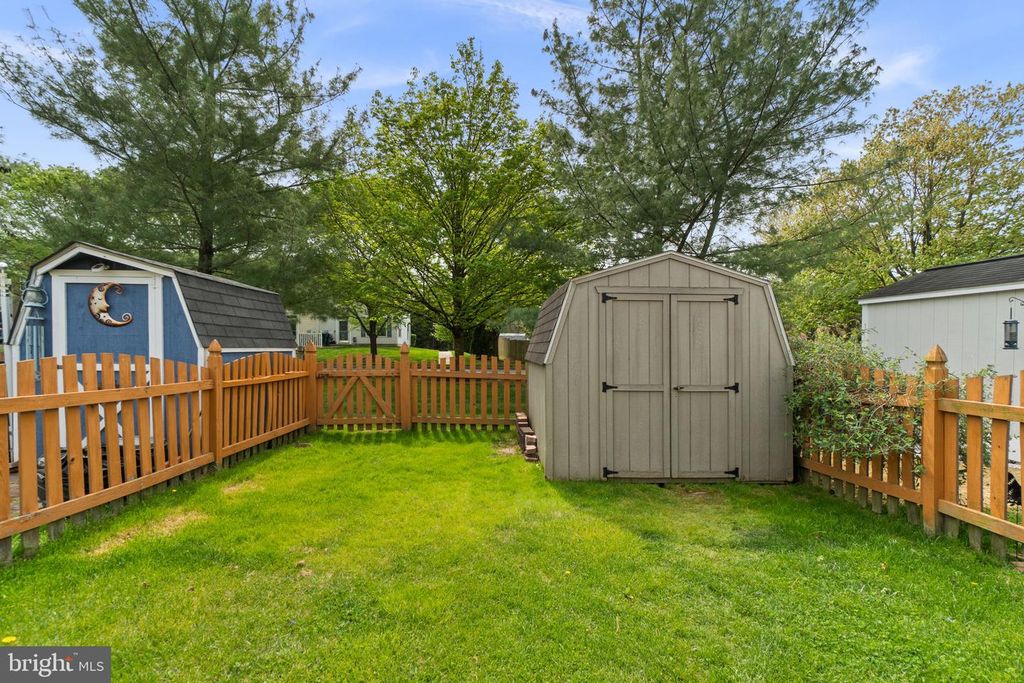 Image 28 of property listing at 6349 JACOBS CT, Eldersburg, MD 21784