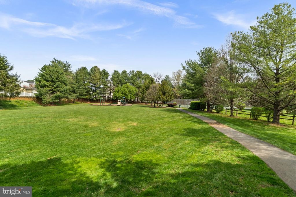 Image 29 of property listing at 6349 JACOBS CT, Eldersburg, MD 21784