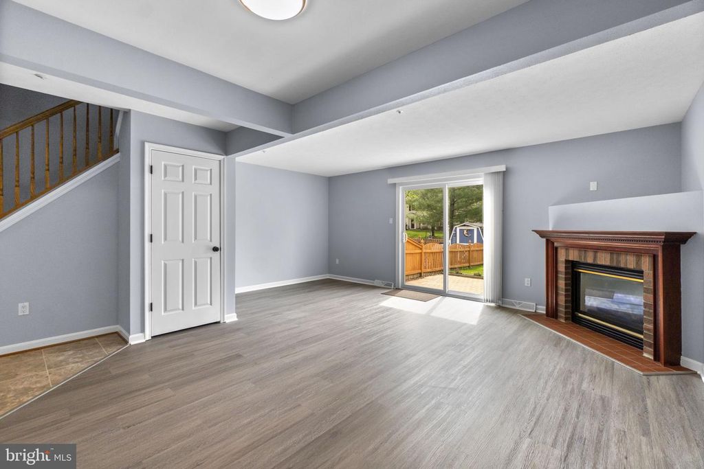 Image 4 of property listing at 6349 JACOBS CT, Eldersburg, MD 21784