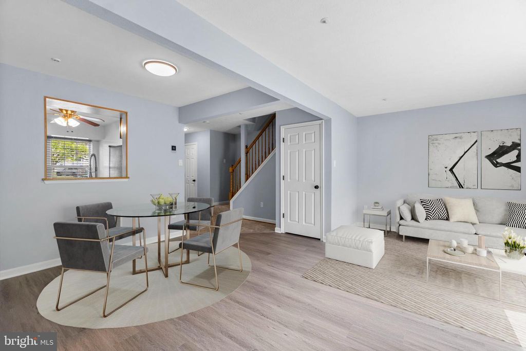 Image 5 of property listing at 6349 JACOBS CT, Eldersburg, MD 21784