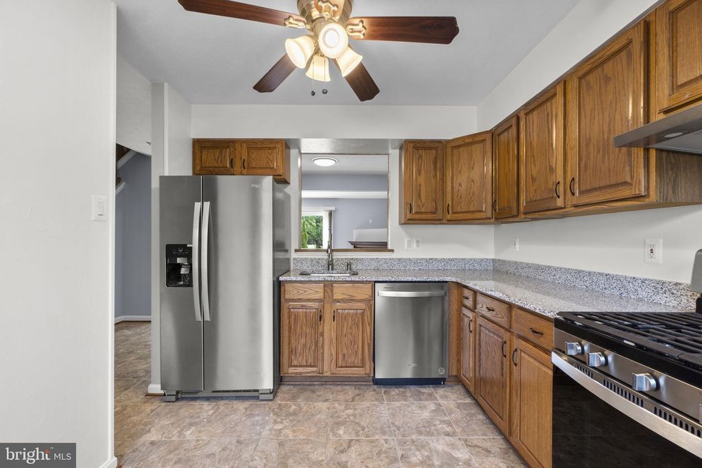 Image 9 of property listing at 6349 JACOBS CT, Eldersburg, MD 21784