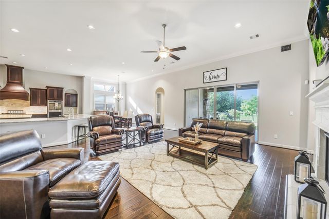 2721 Saddlehorn Trail, Katy, TX 77494
