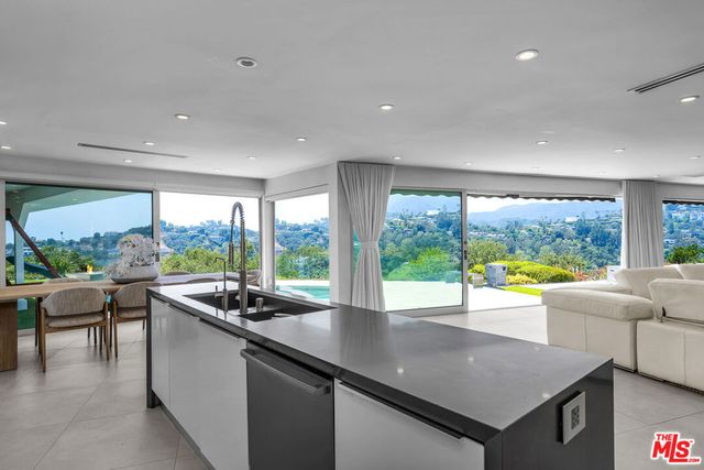 849 Glenmere Way, Los Angeles, CA 90049