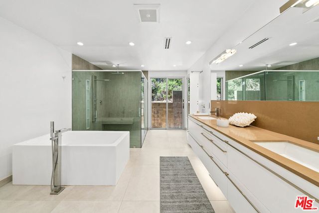 849 Glenmere Way, Los Angeles, CA 90049