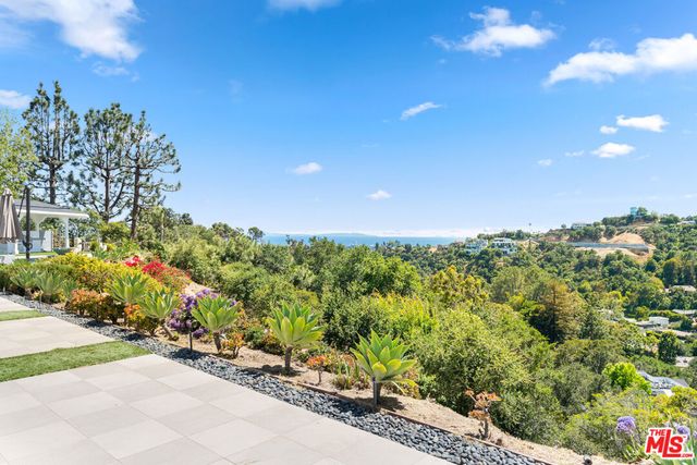 849 Glenmere Way, Los Angeles, CA 90049