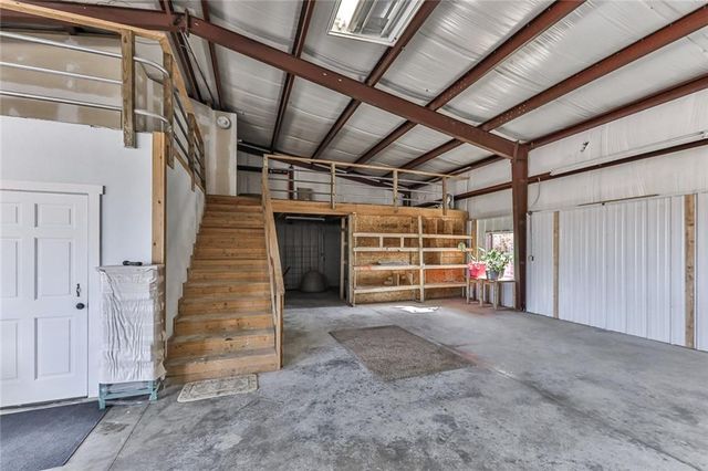 406B 21000 Road, Cherryvale, KS 67335