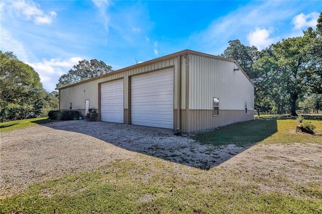 406B 21000 Road, Cherryvale, KS 67335