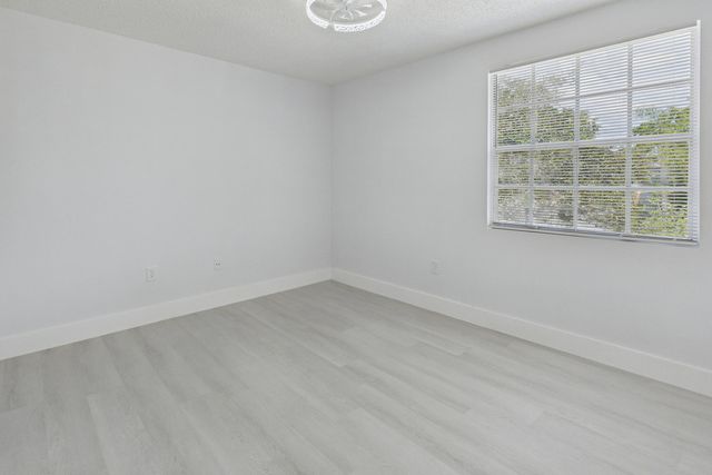 11772 NW 1ST Street, Coral Springs, FL 33071