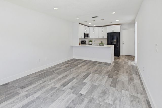 11772 NW 1ST Street, Coral Springs, FL 33071