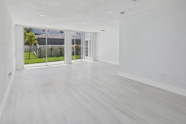 11772 NW 1ST Street, Coral Springs, FL 33071