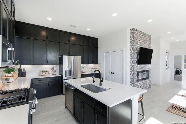 2168 Briggs Summit, San Antonio, TX 78245