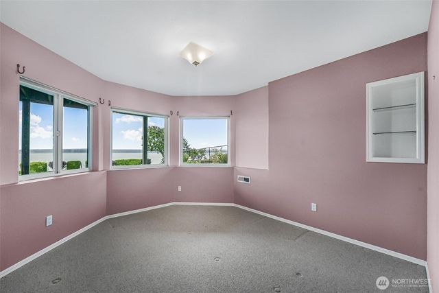 1411 Crestview Drive, Camano Island, WA 98282