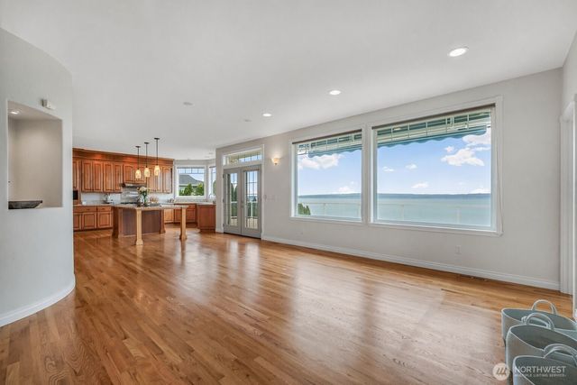 1411 Crestview Drive, Camano Island, WA 98282