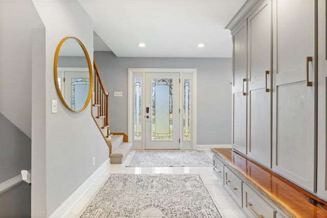 9609 Vincent Avenue S, Bloomington, MN 55431