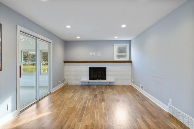 9609 Vincent Avenue S, Bloomington, MN 55431