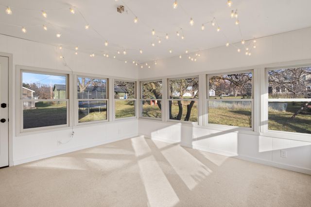 9609 Vincent Avenue S, Bloomington, MN 55431