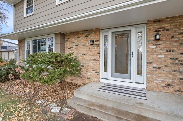 9609 Vincent Avenue S, Bloomington, MN 55431